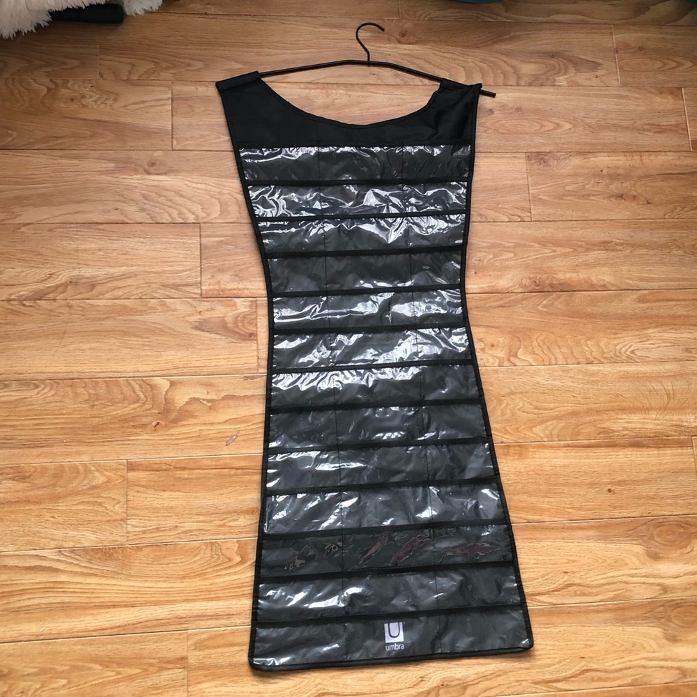 Jewelery holder / Organizer dress